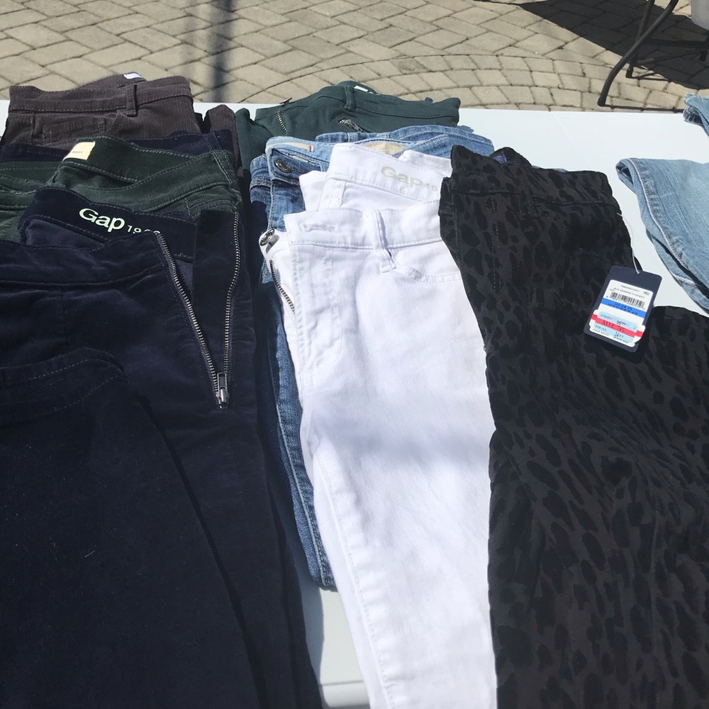 Gap jeans bundle of 10 pair women’s HUGE SALE.